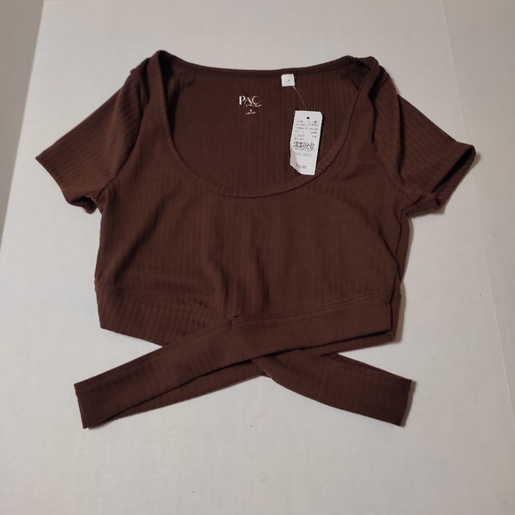PacSun Tops - Pacsun brown crop top